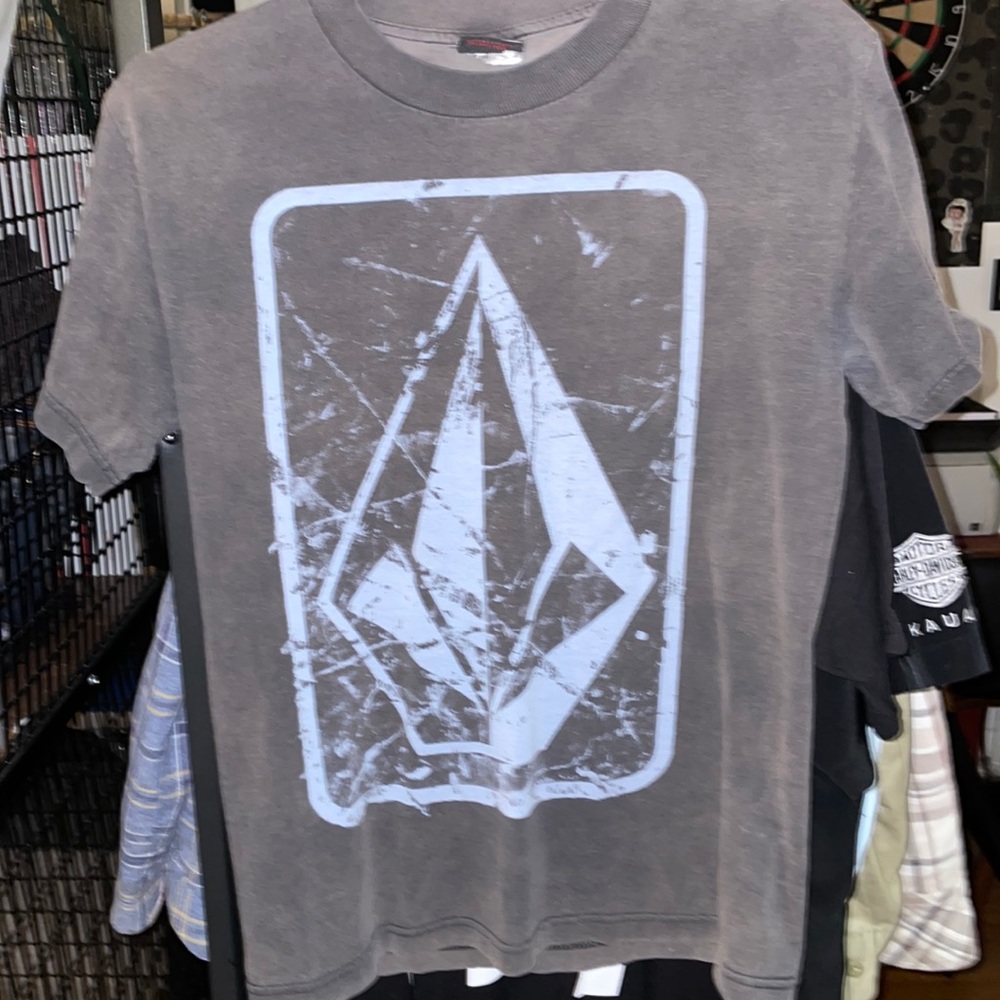 Volcom Mens T shirt Small Light Blue box volcom logo on front  color: charcoal
